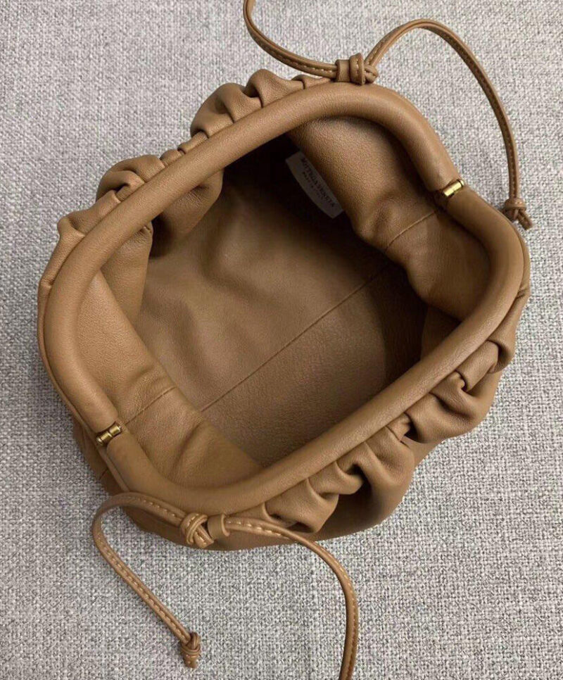 Bottega Veneta The Pouch In Butter Calf